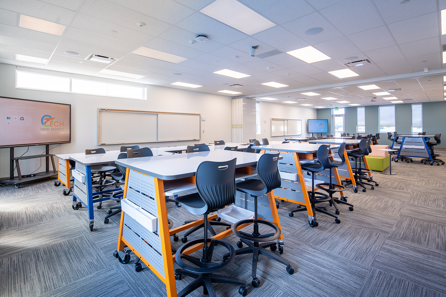 67dc8c5bc6fd7e789948c553_OTECH HS Classroom 1